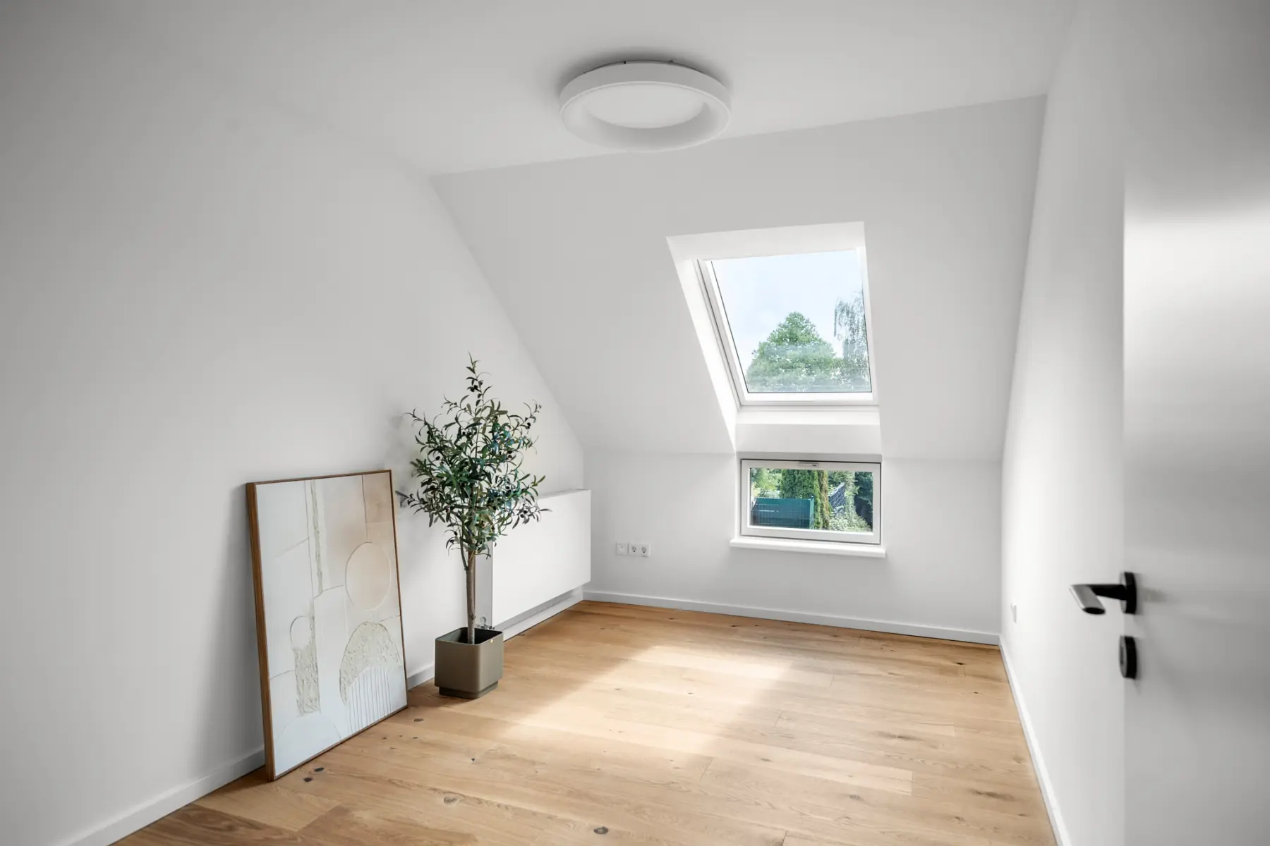 Dachzimmer mit Dachfenster